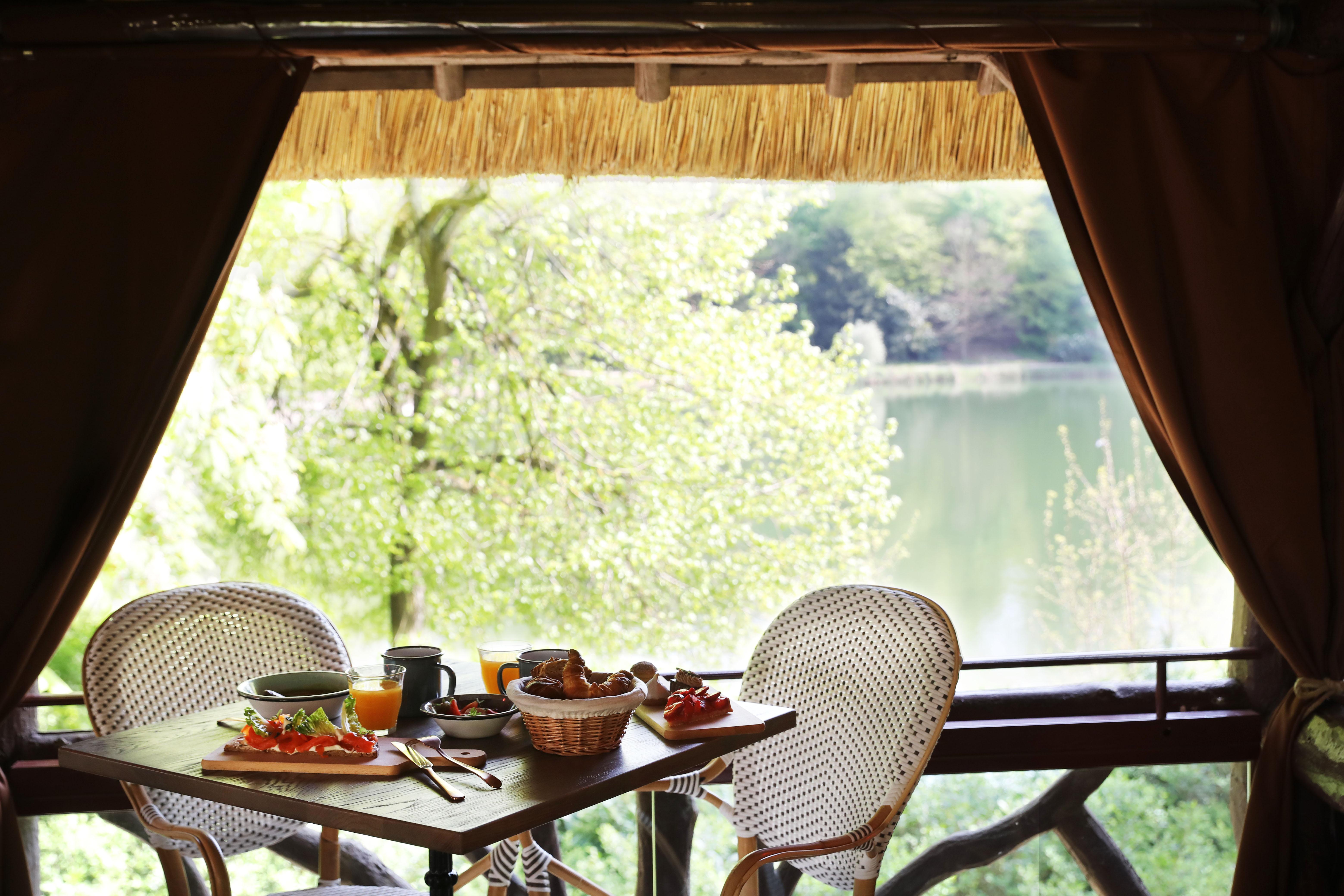 Les Etangs De Corot Hotell Ville-dʼAvray Exteriör bild