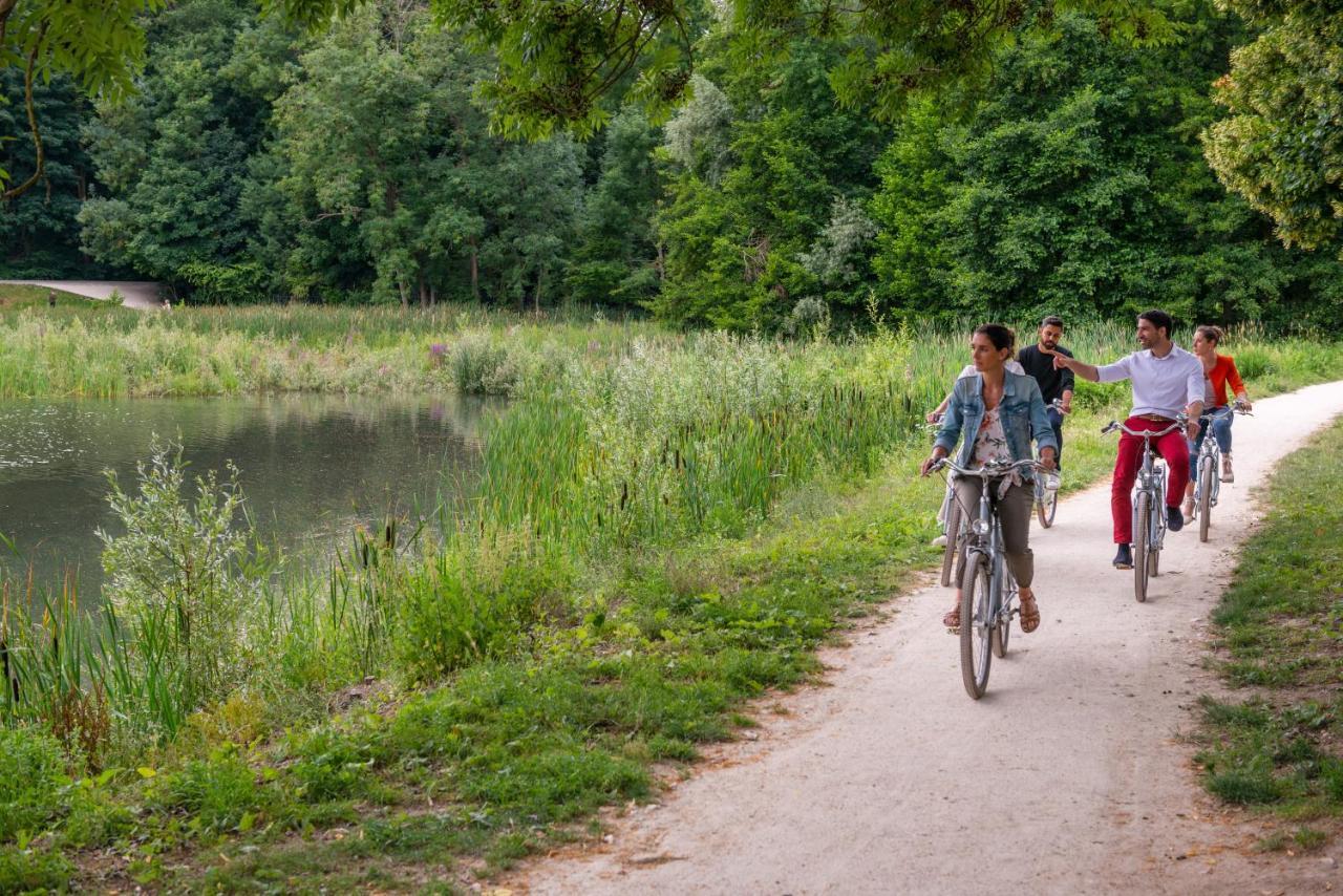Les Etangs De Corot Hotell Ville-dʼAvray Exteriör bild