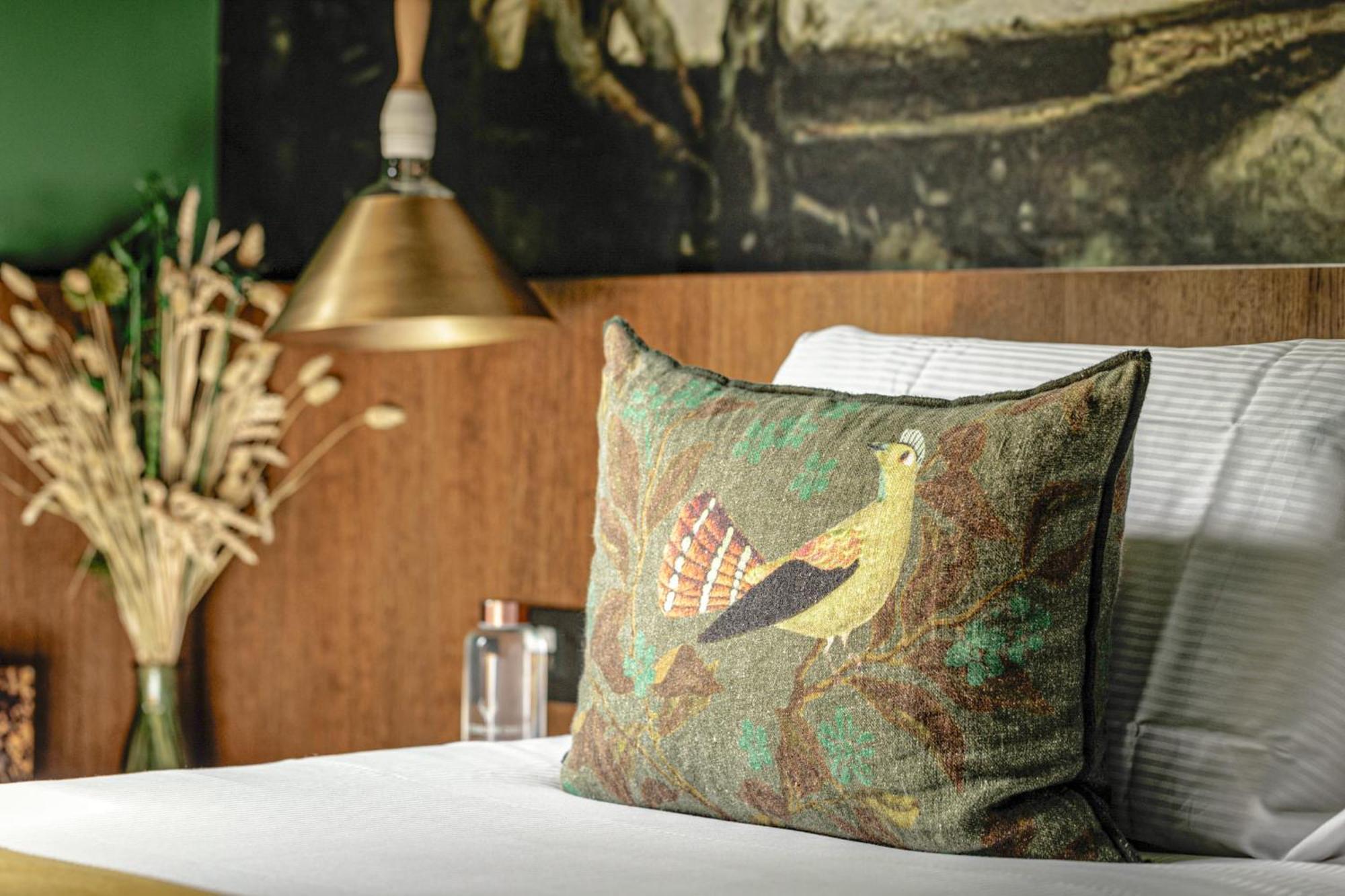Les Etangs De Corot Hotell Ville-dʼAvray Exteriör bild